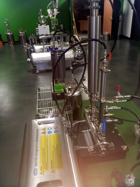 ../previews/011-2017-04-05 14.53.39.jpg.medium.jpeg